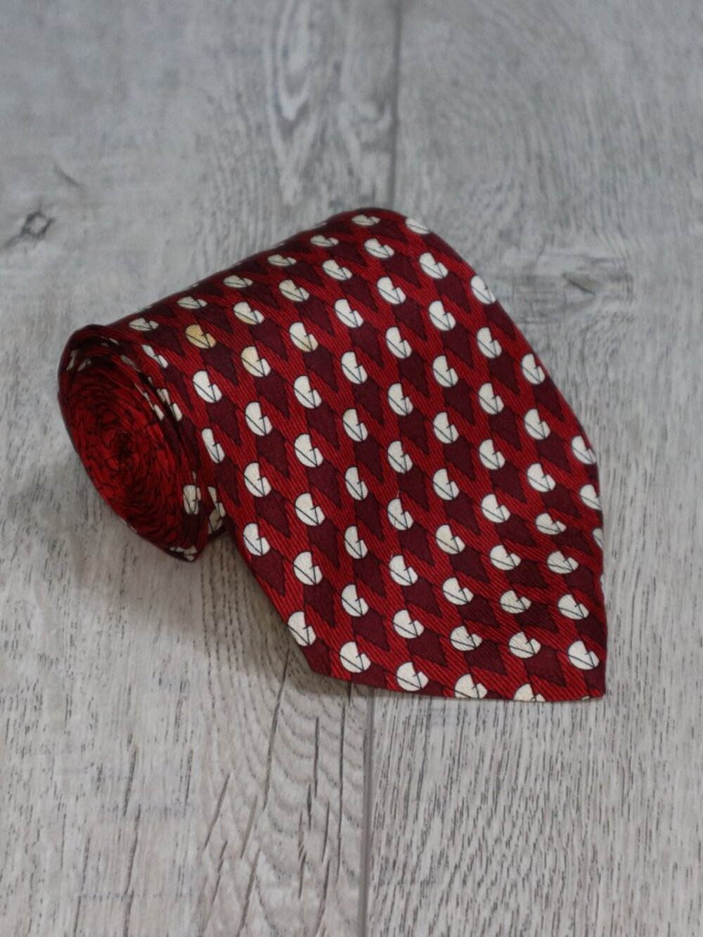 Gianni Versace Red Geometric Pattern Made in Spain Vintage Designer Tie - Flawed